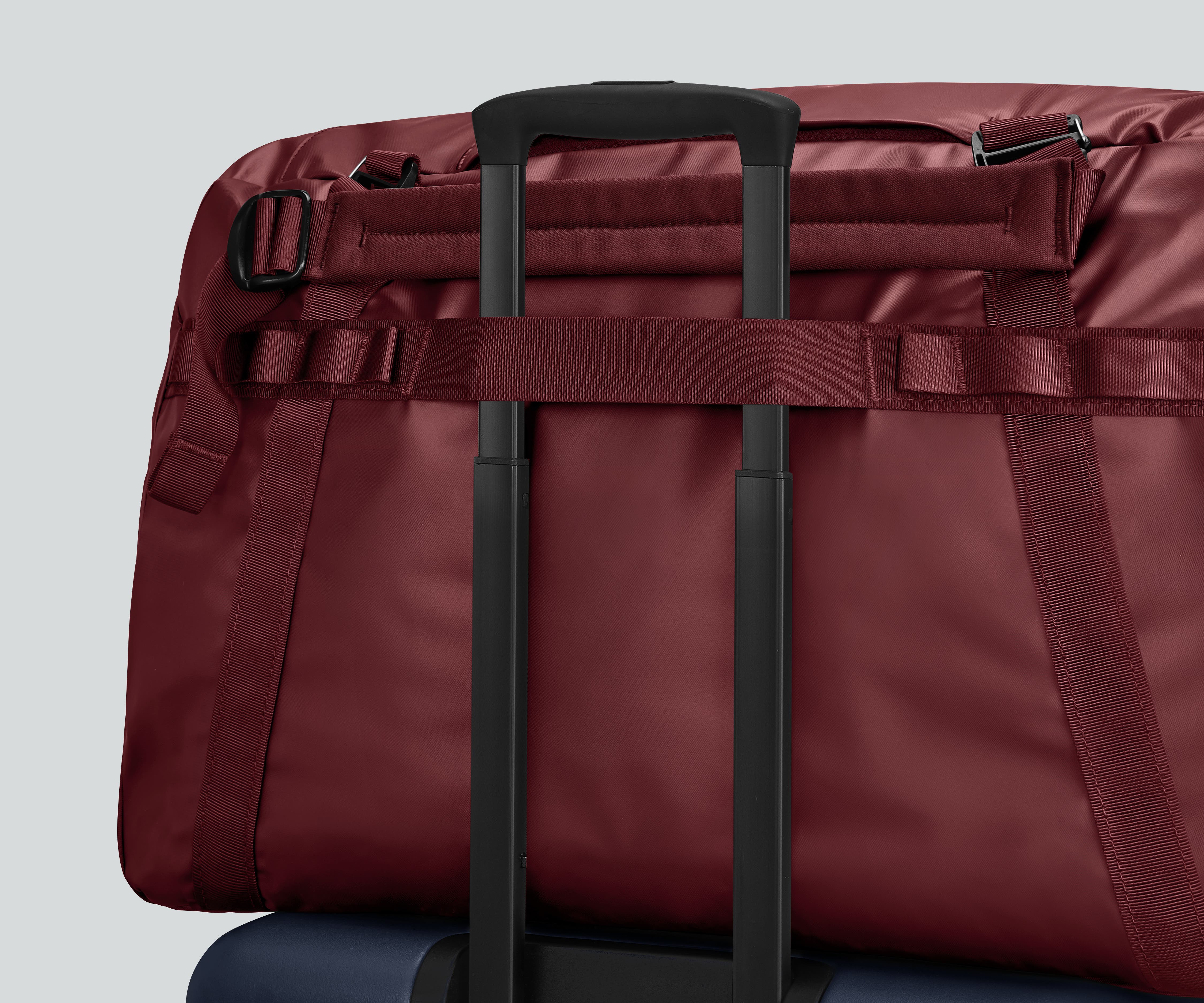Active Duffle 70L in Burgundy Red