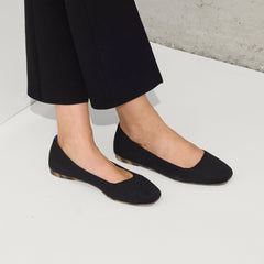 hover | Model wearing The Max Square in Black.