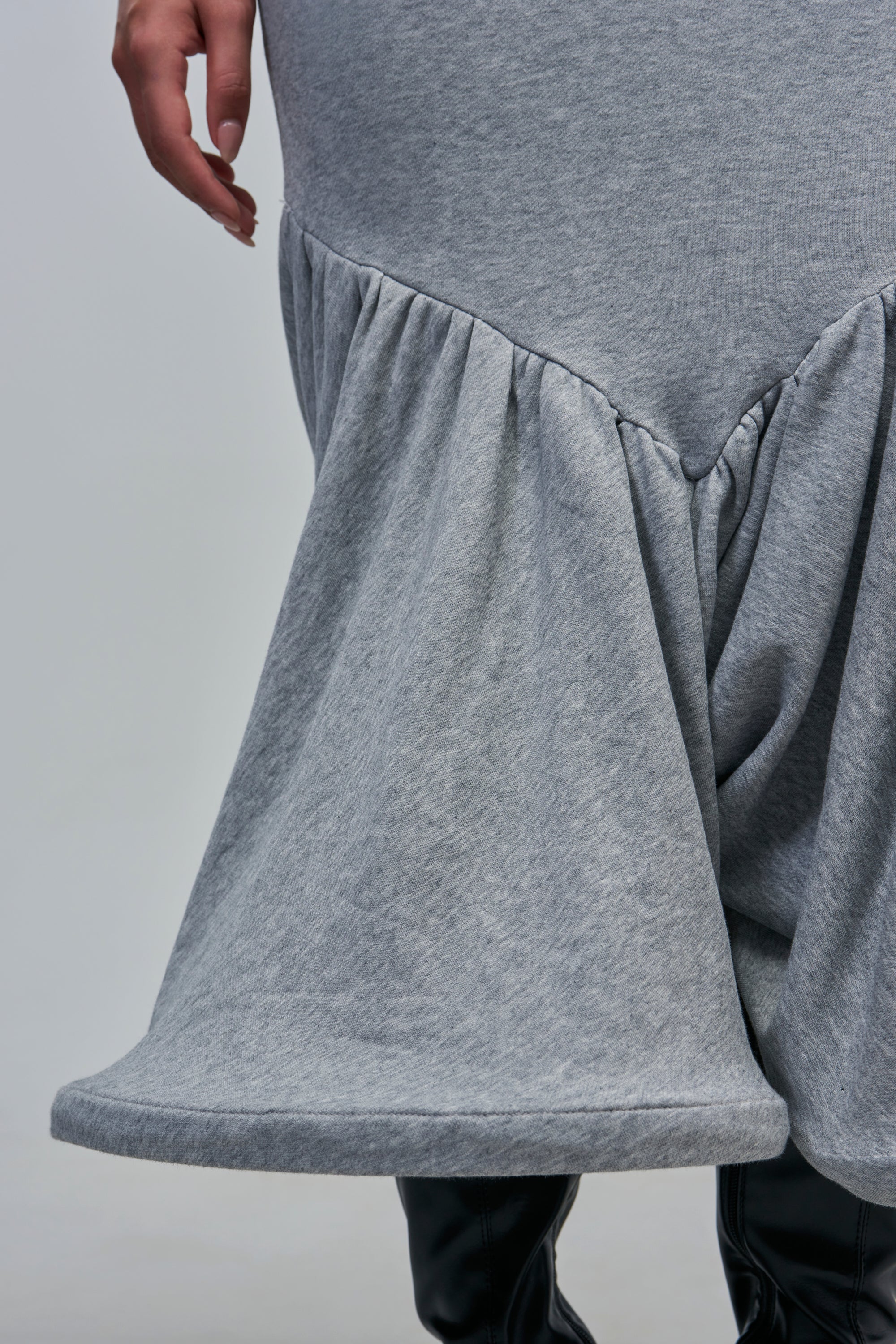 COMFY YET CUTE LONG SLEEVE SCUBA MAXI DRESS