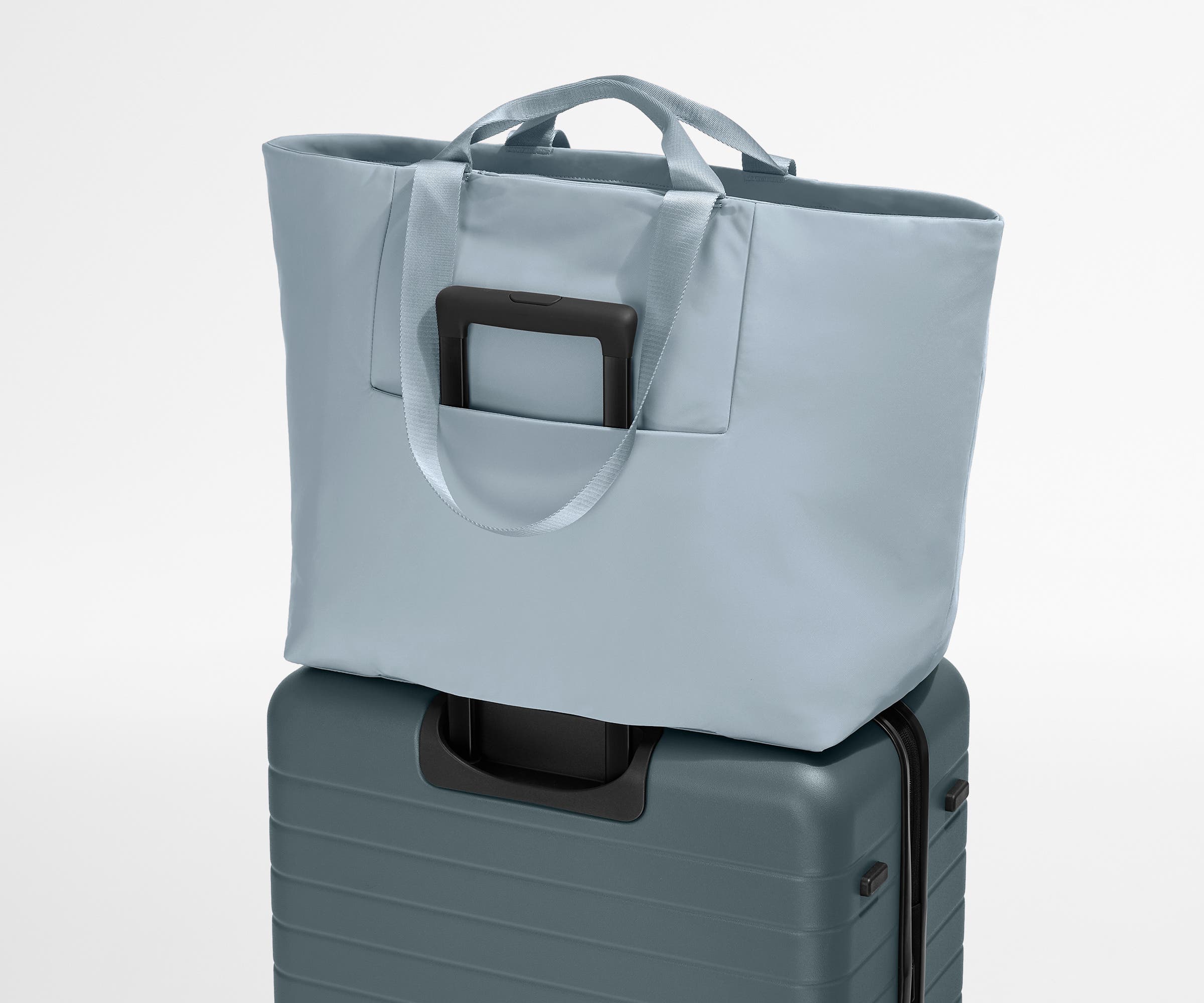 Large Featherlight Tote in Arctic Blue