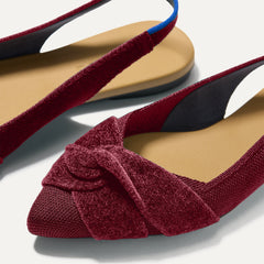Close up of the toe and twist detail on The Twist Point Slingback in Cabernet.