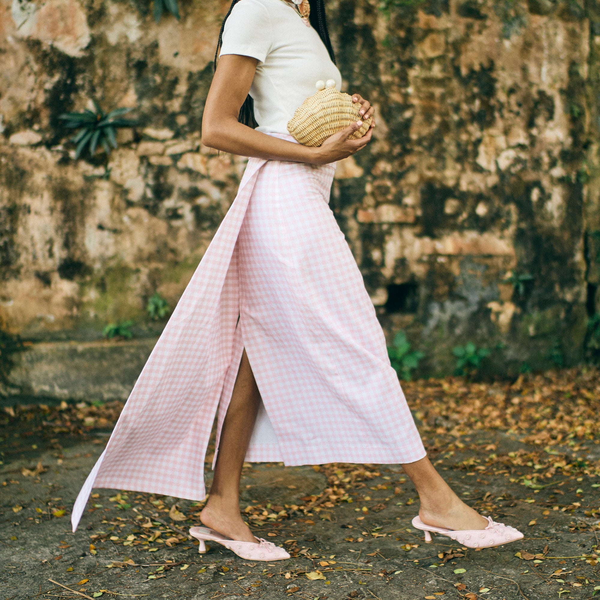 CAMILO X BYRDIE GOLF HEELS PINK RAFFIA