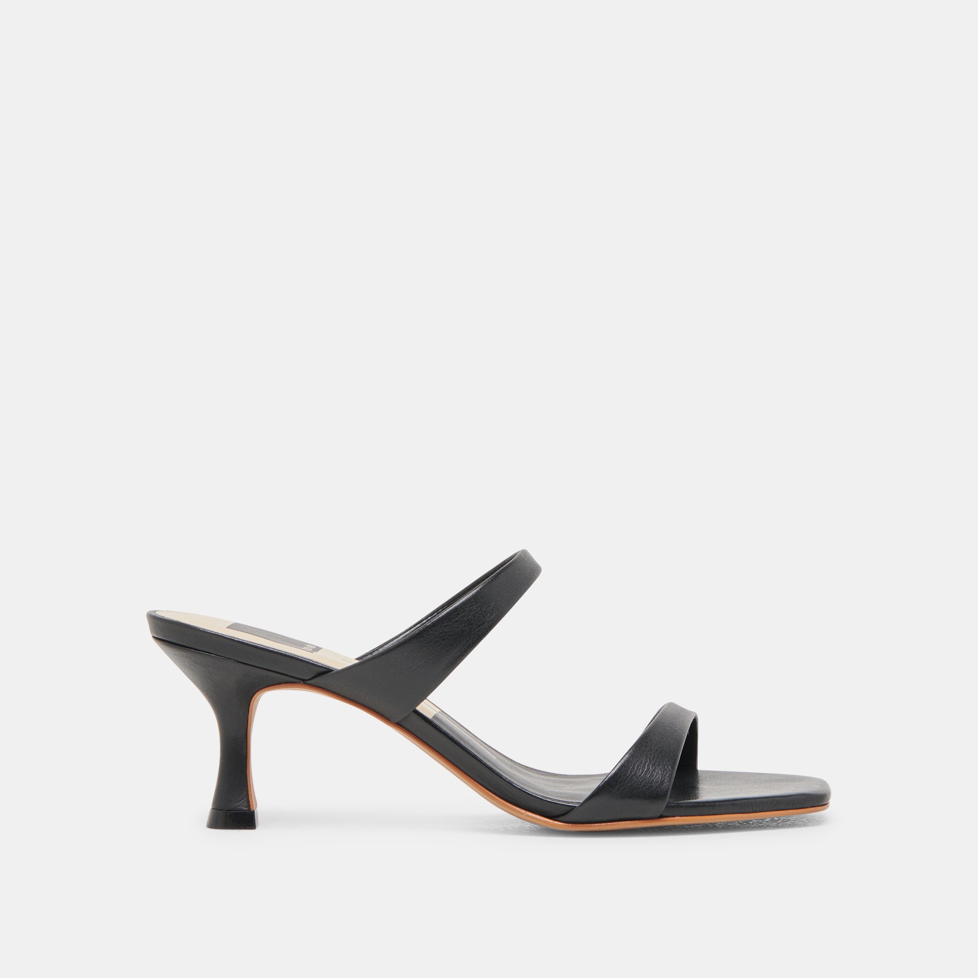 GENORA WIDE HEELS BLACK LEATHER