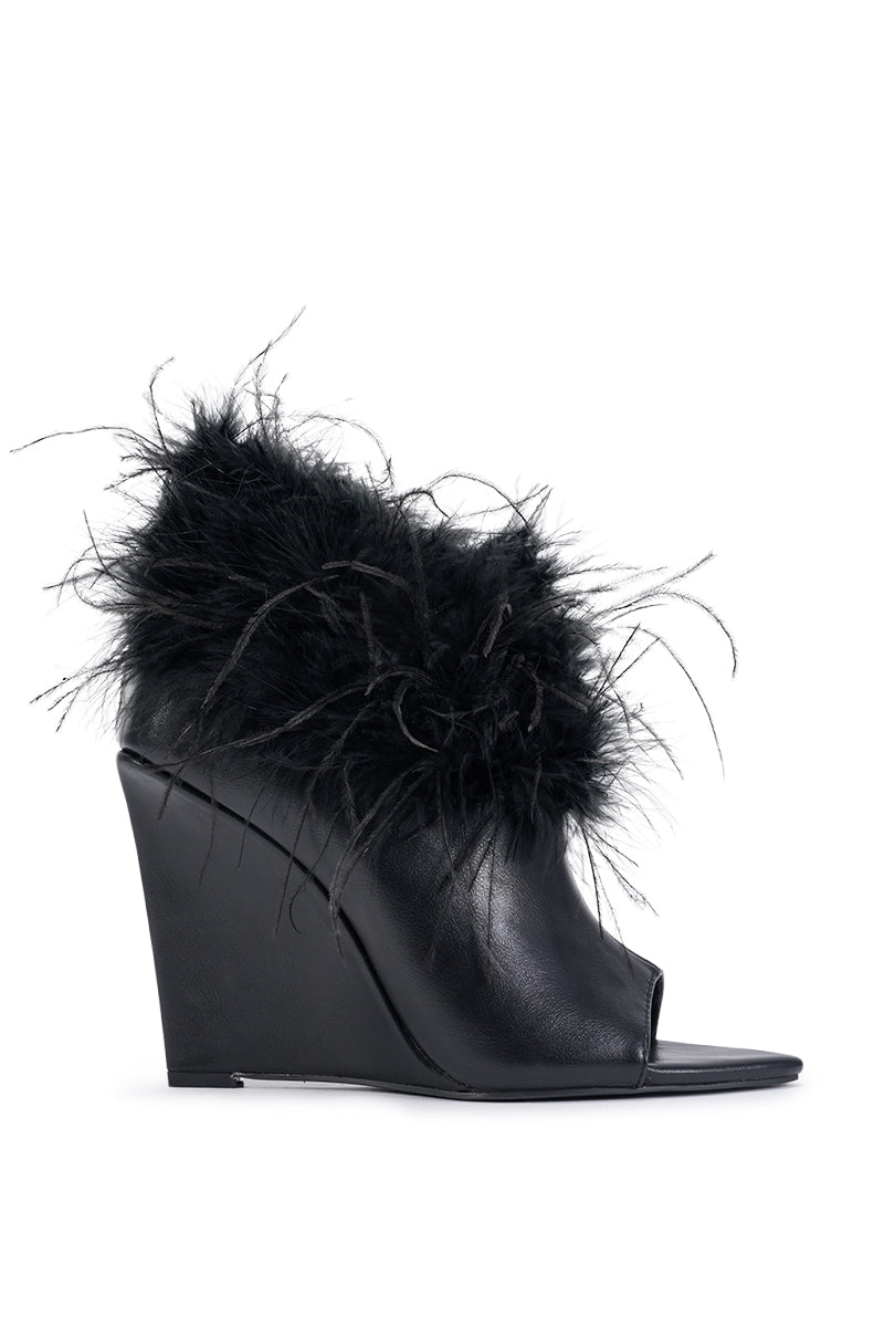 AZALEA WANG FAVELLE BLACK PU WEDGE BOOTIE