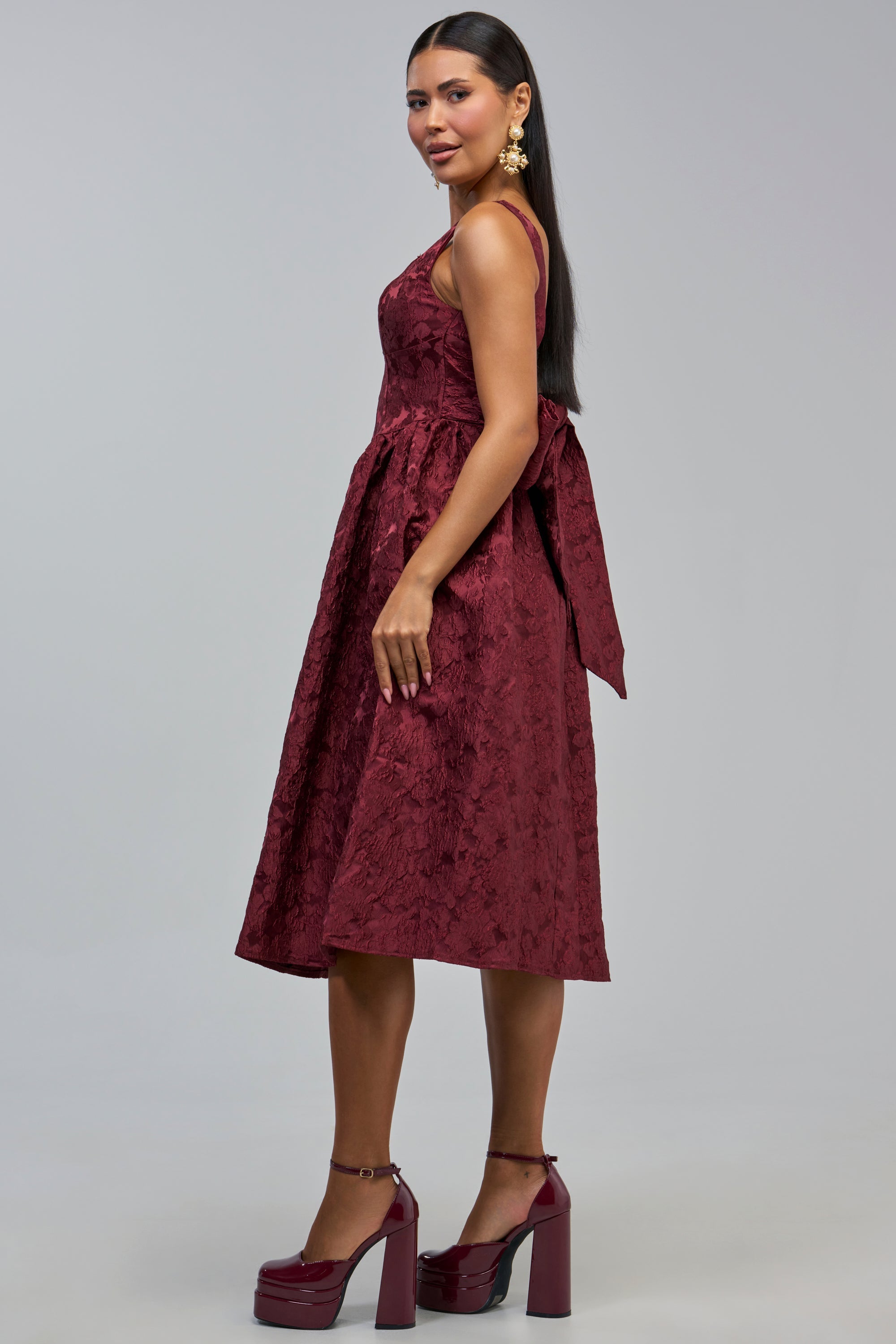 COLOR ME PRETTY FLORAL MIDI DRESS