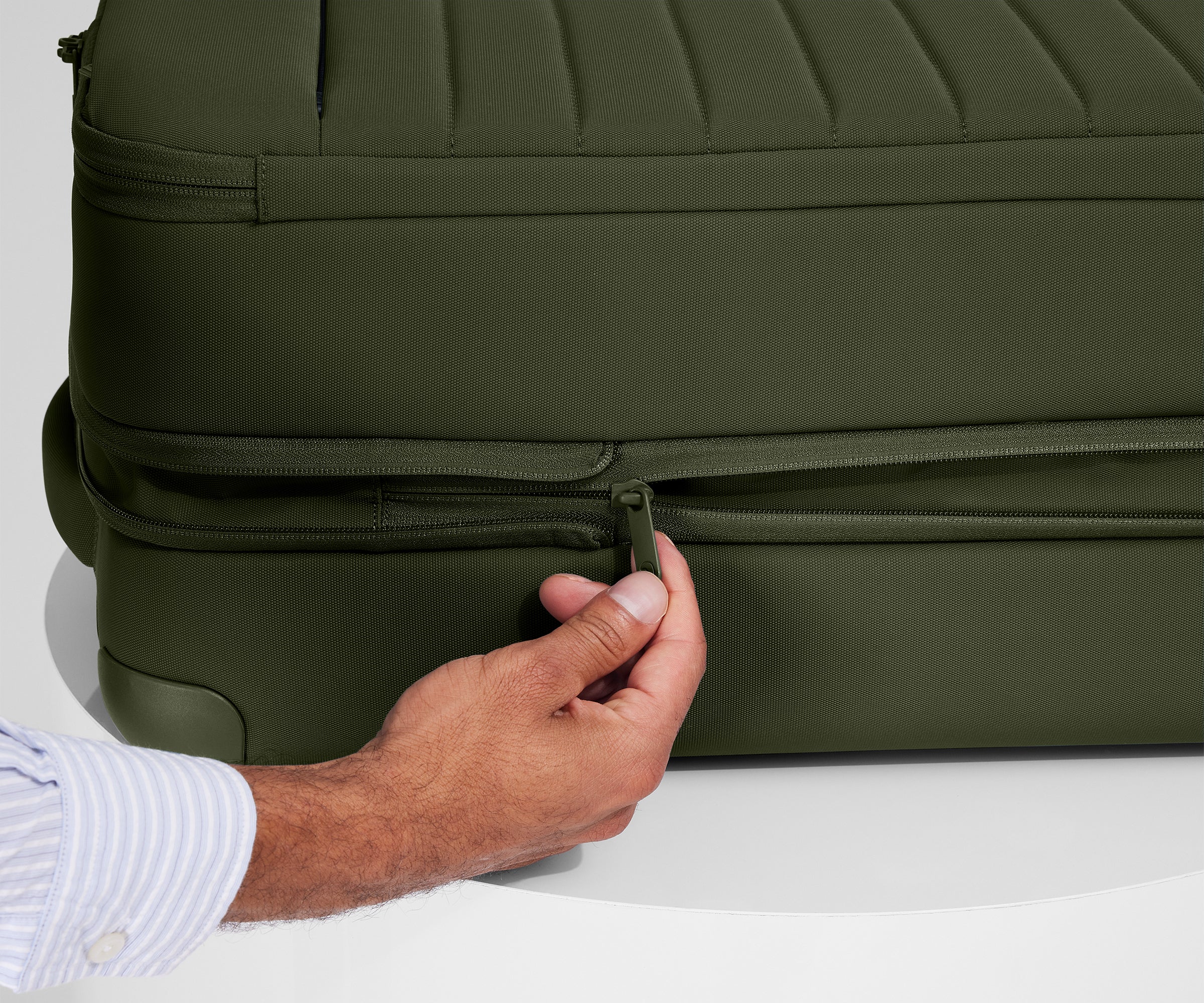 The Softside Large in Olive Green