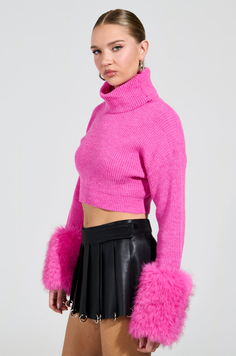 SYDNEY FUR CUFF CROPPED SWEATER IN HOT PINK