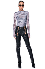 ALL EYES ON YOU MESH GLOVED SHIRT