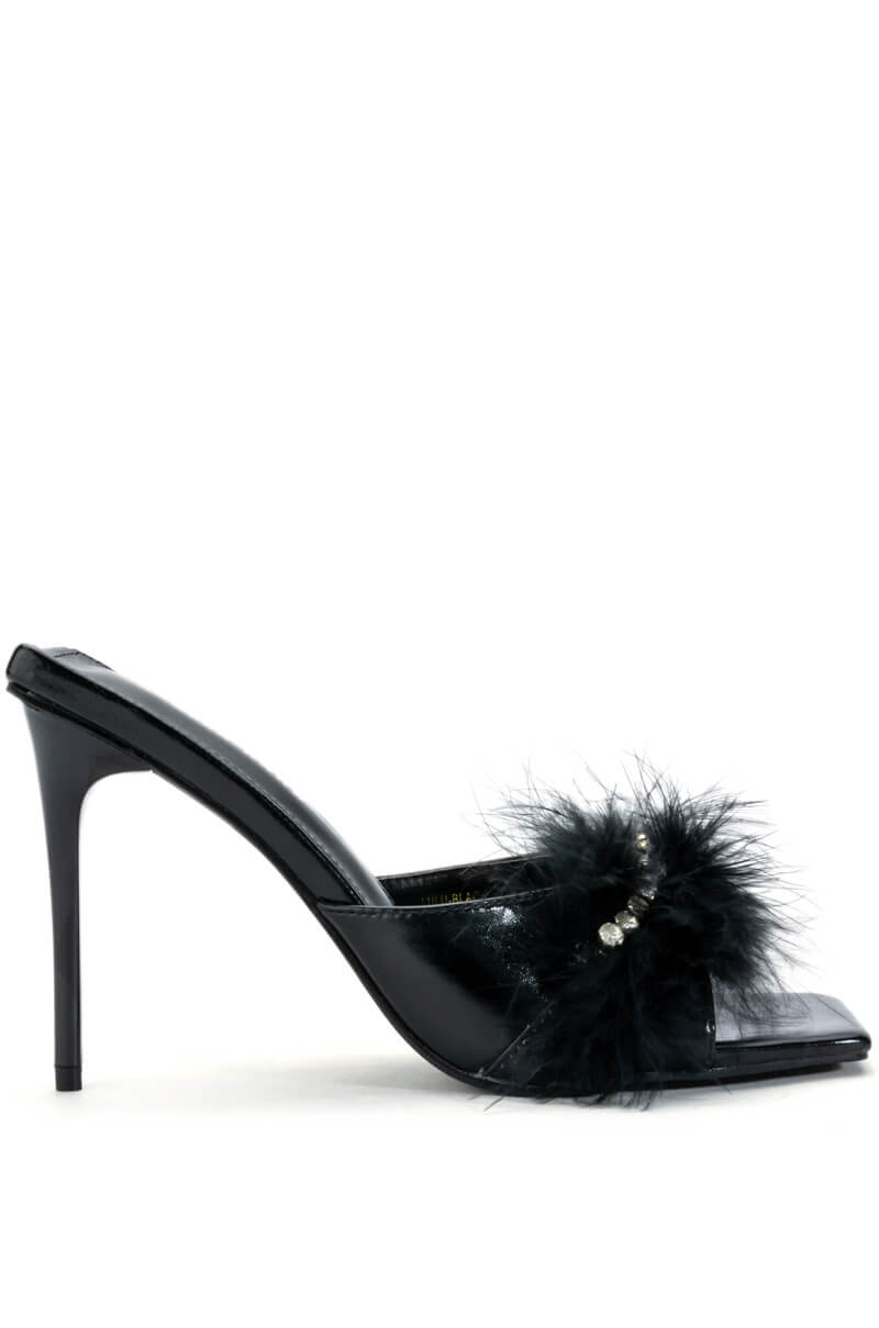 AZALEA WANG LULU FEATHER SLIP ON SANDAL IN BLACK