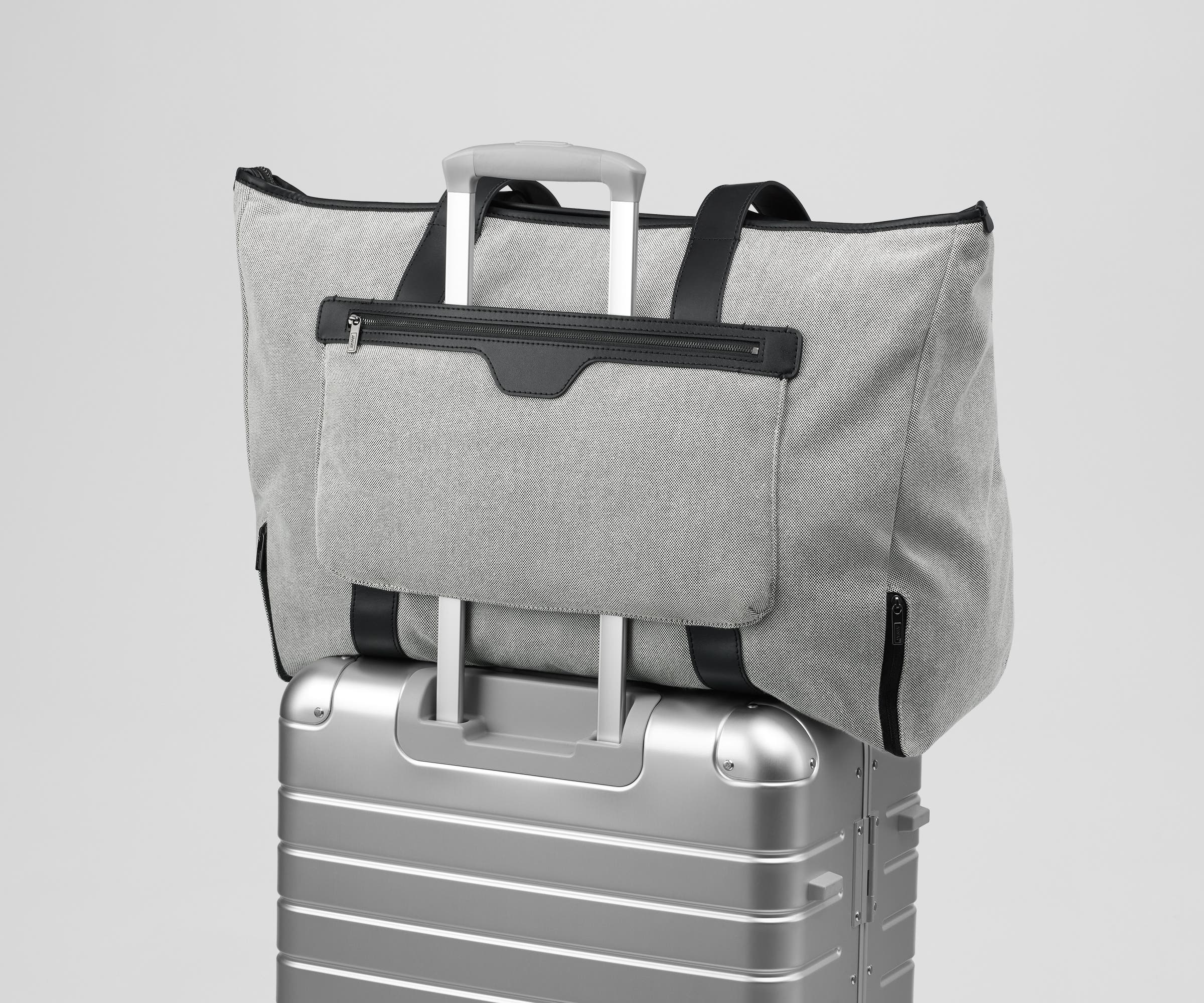 Transit Canvas Tote in Transit Canvas Black