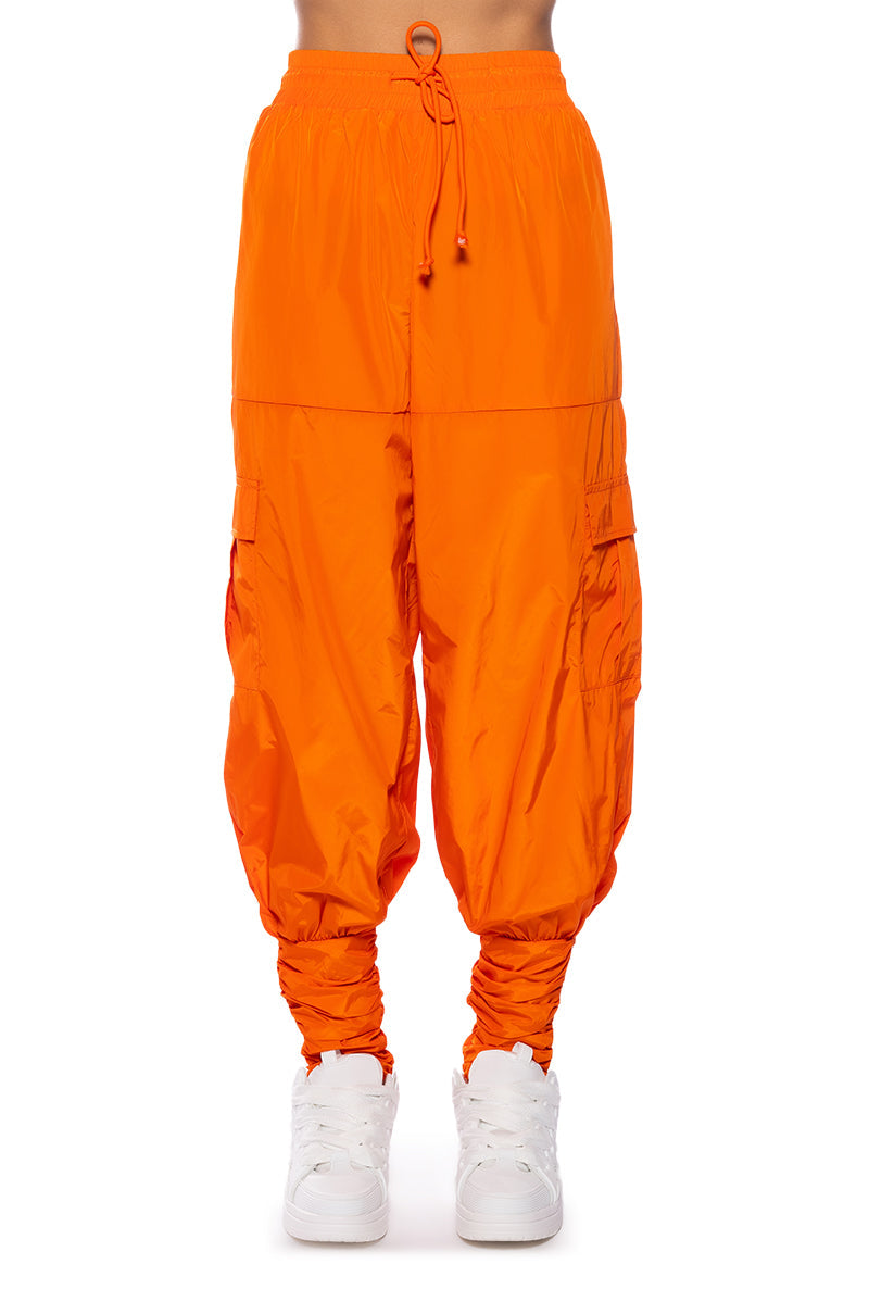 COME AND GET ME NYLON CARGO JOGGER
